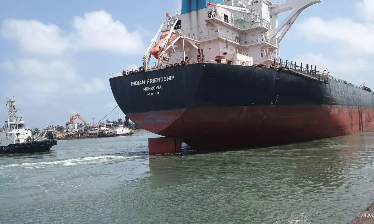 Paradip Port handles 41 mn tonnes in first 100 days of FY24-25