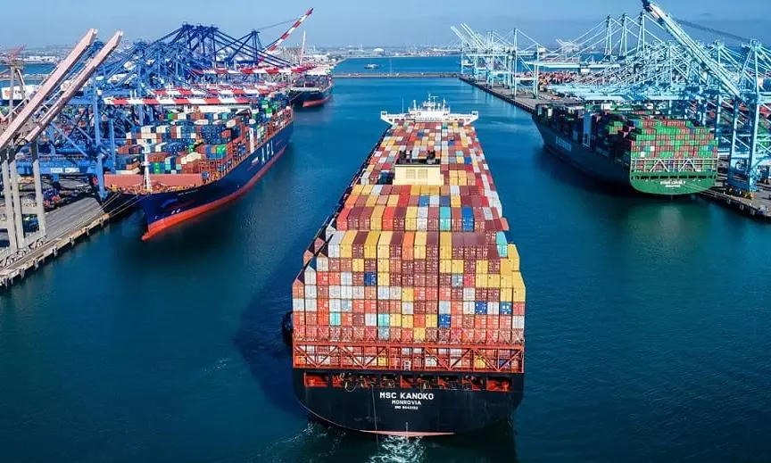 Front-loading of US imports drive container shipping peak season