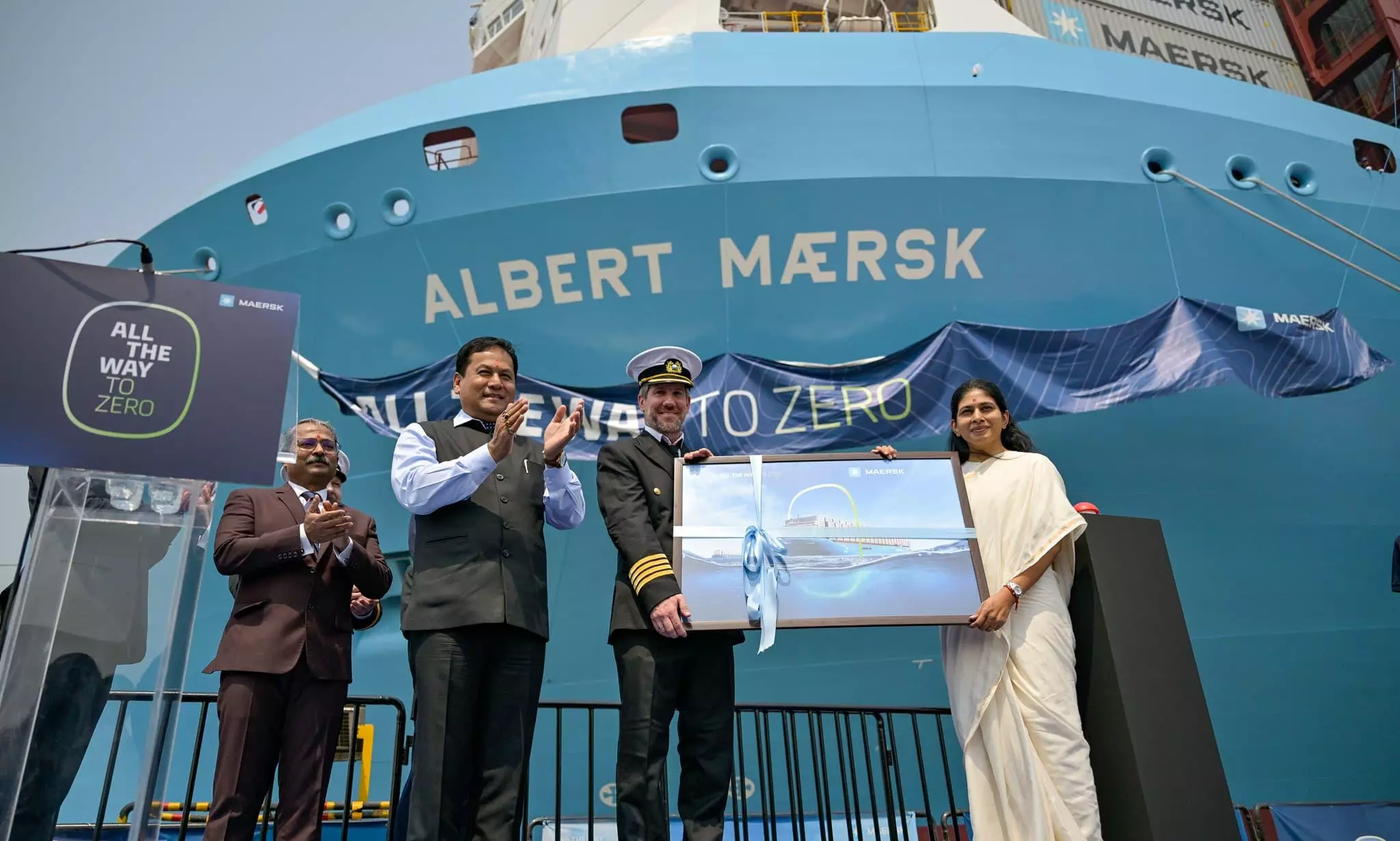 Maersk names 11th dual-fuel methanol vessel Albert Maersk in Mumbai