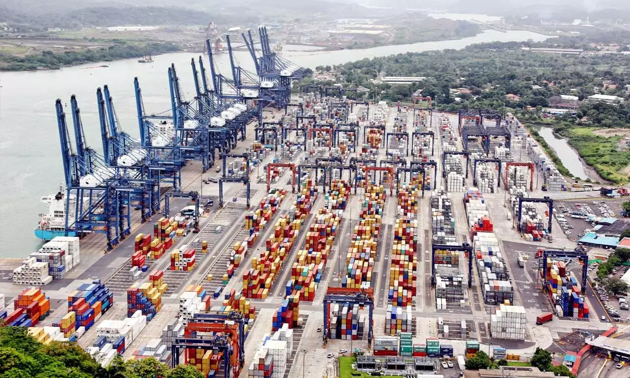 BlackRock-TiL consortium buys 90% stake in Panama Ports Company