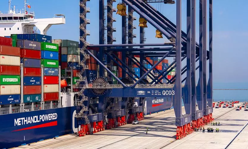 CMA CGM Iron, duel-fuel methanol vessel, calls at Khalifa Port